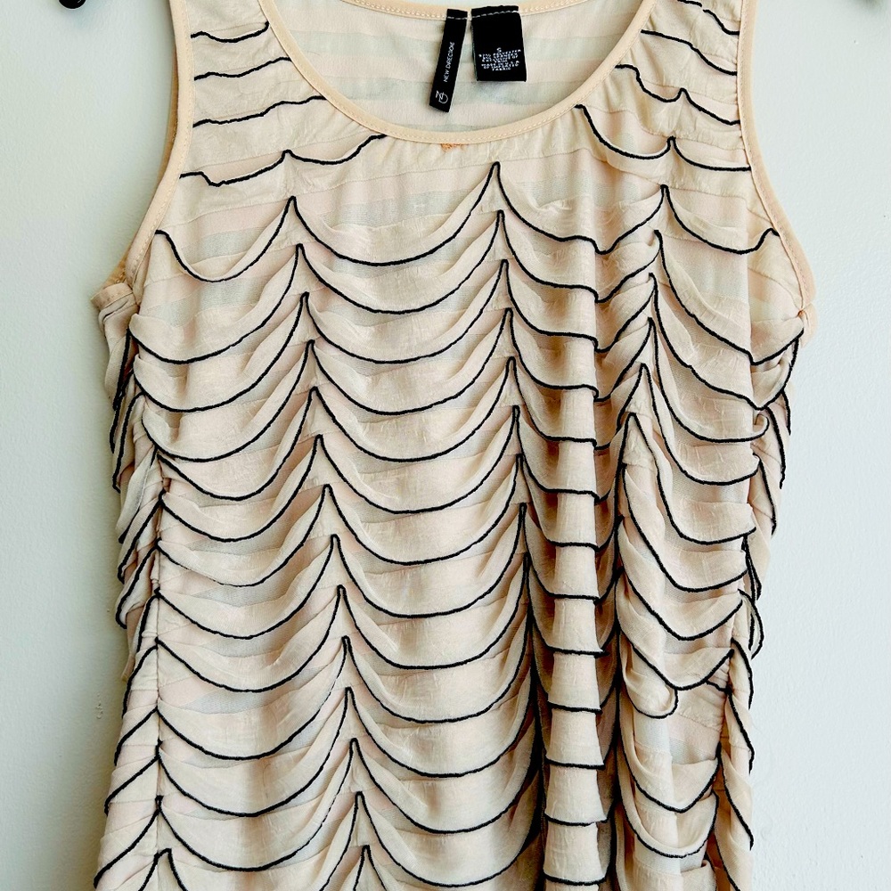 New Directions Ruffle Sleeveless Top